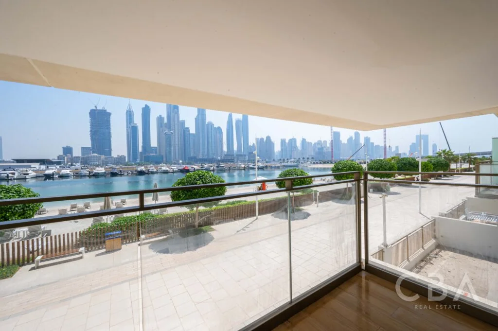 Waterfront Duplex | Private Garden | PHPP