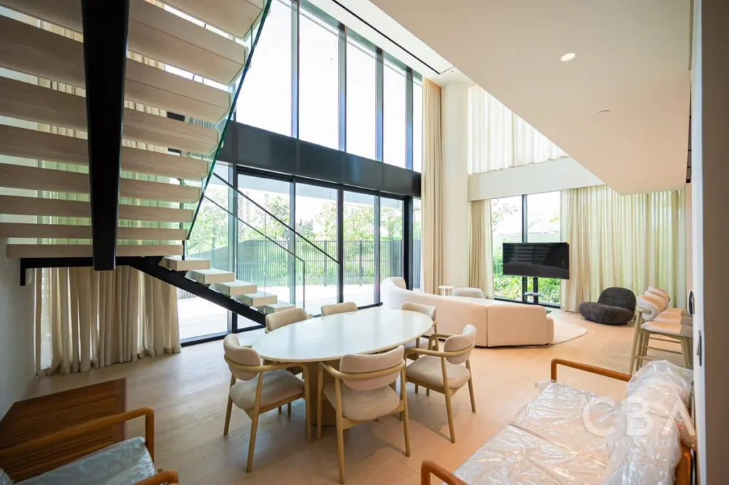 Luxury Living |Ground Terrace | Perfect for family